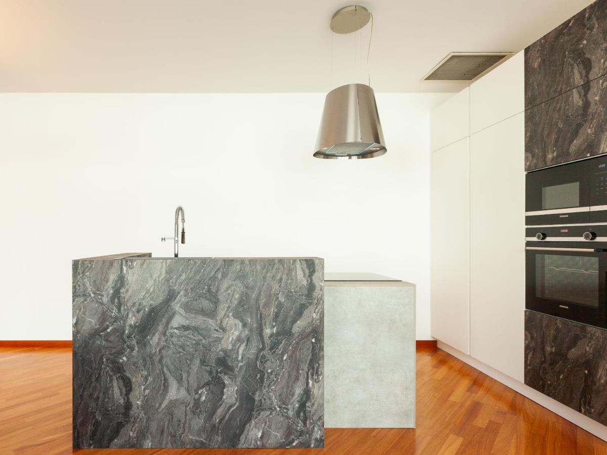 Easyhomes-Madonnina View Milaan Buitenkant foto